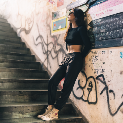 AllureVenom 25" Cropped Jogger